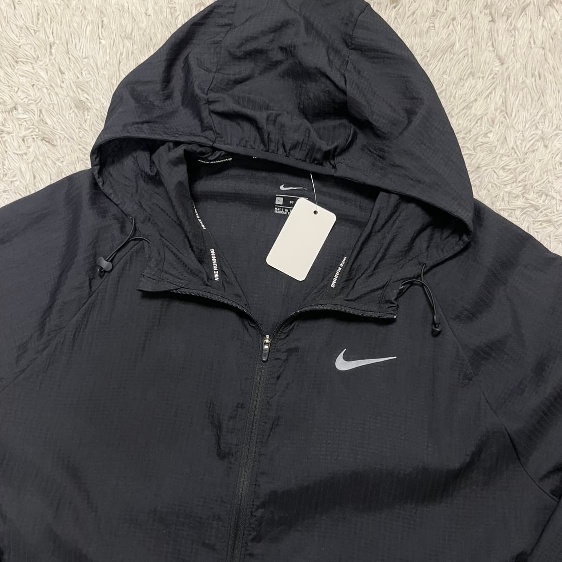 Nike black running windbreaker  상품이미지5