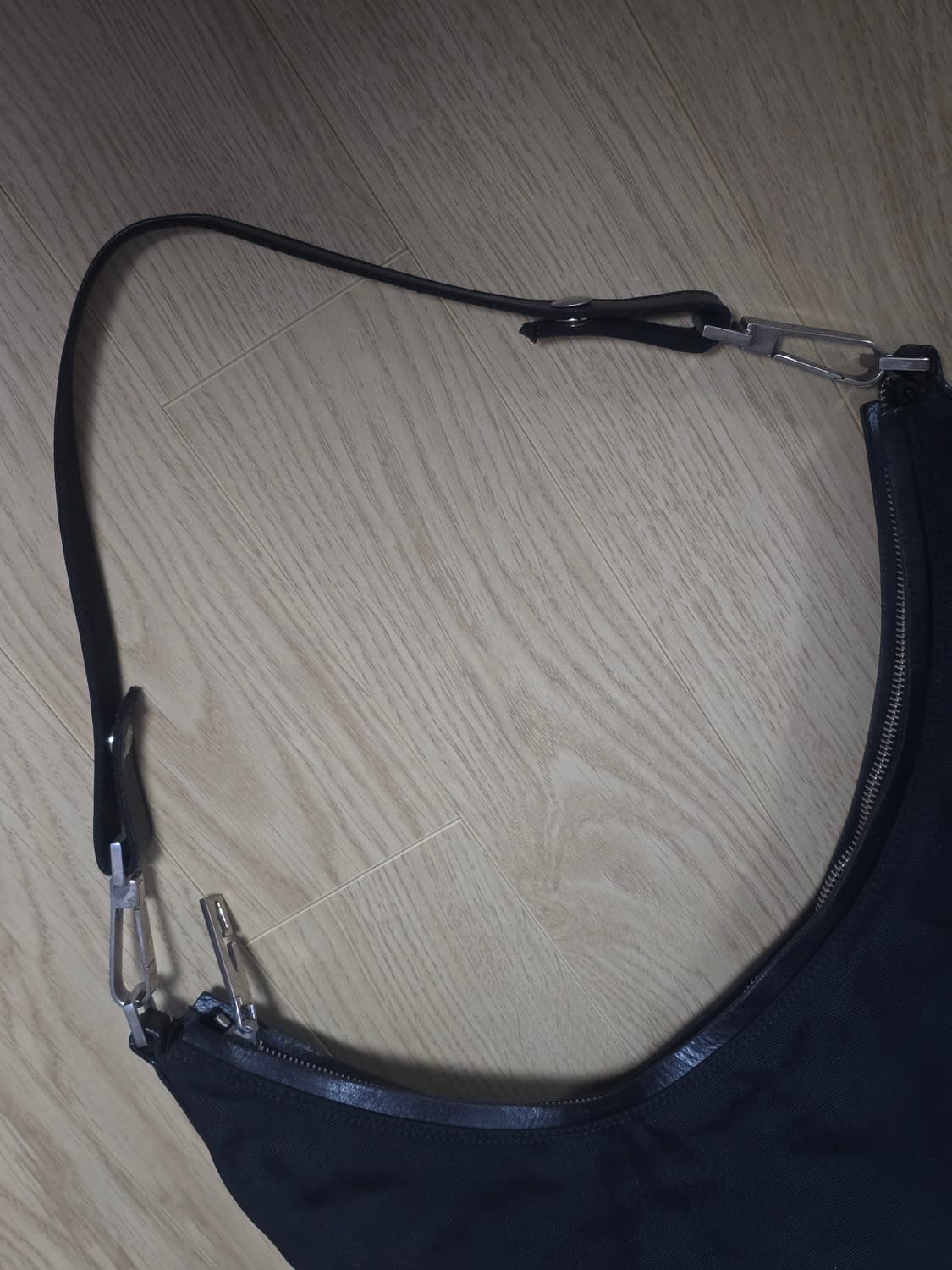 구찌 나일론 레더 콤비 블랙 호보백 상품이미지4