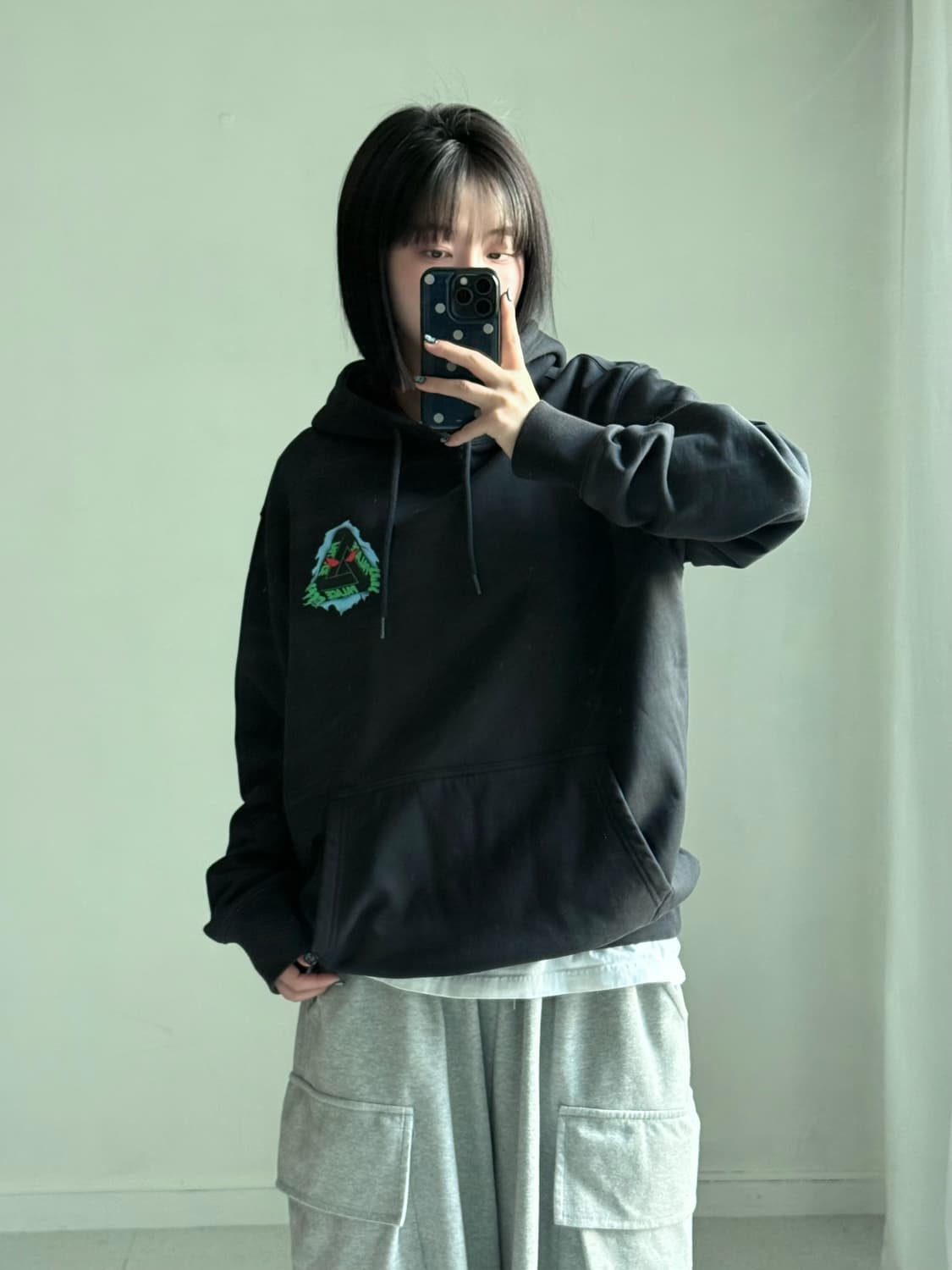 20fw 팔라스 블랙 후드티 상품이미지4