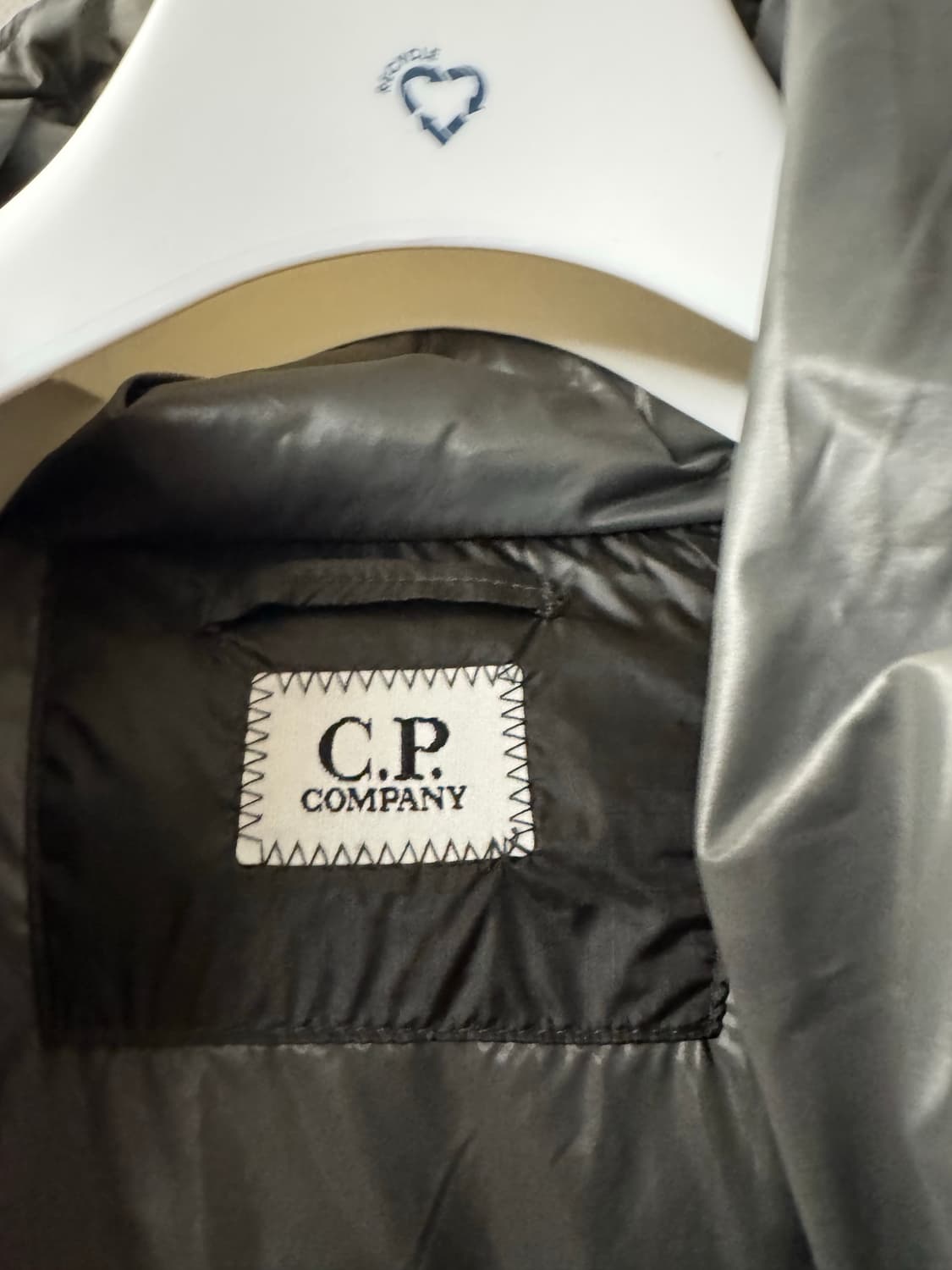 CP컴퍼니 DD쉘 미드패딩 올리브 상품이미지5