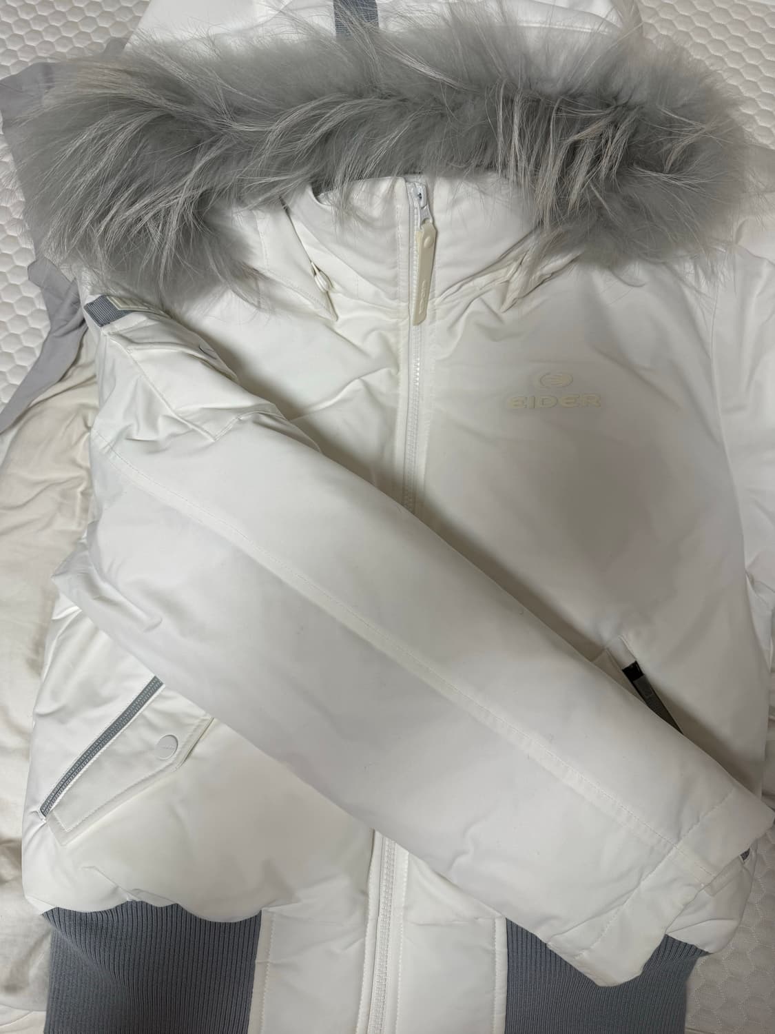 아이더 스투키 패딩 m 상품이미지1