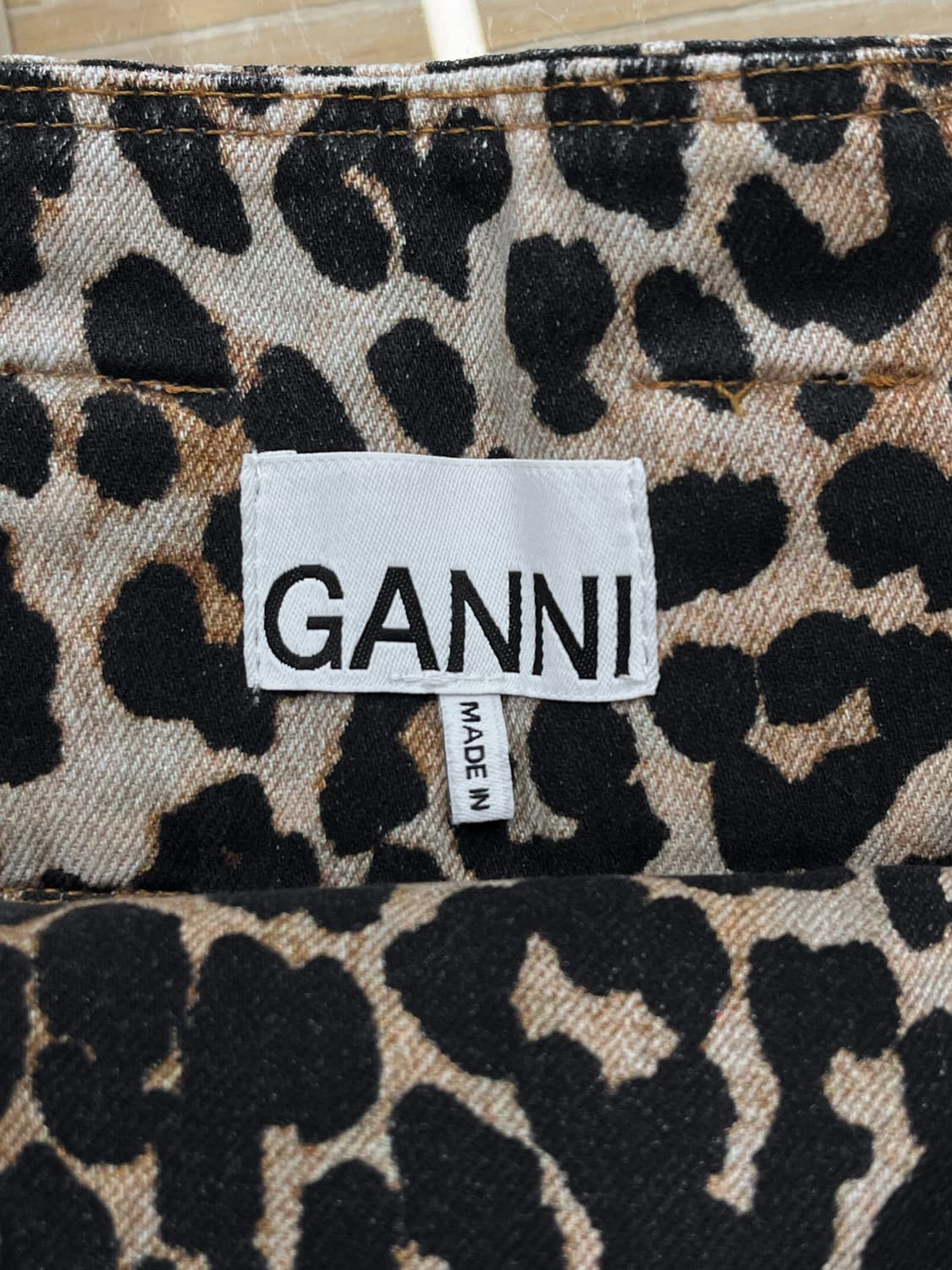 가니 레오파드 비대칭 데님 스커트 상품이미지6