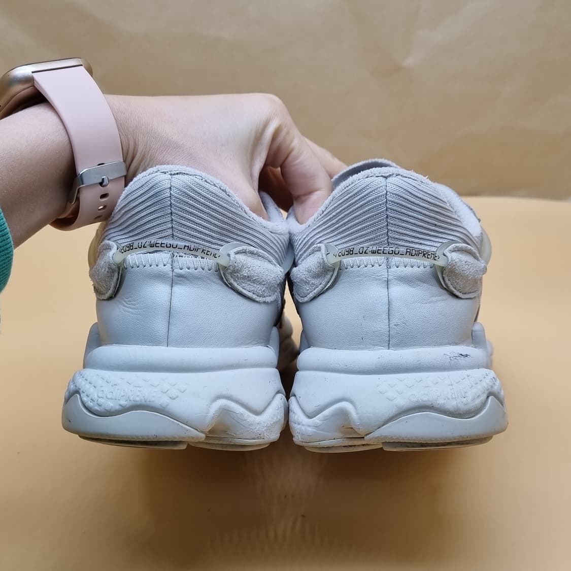 아디다스 오즈위고 베이지 여성운동화240  상품이미지4