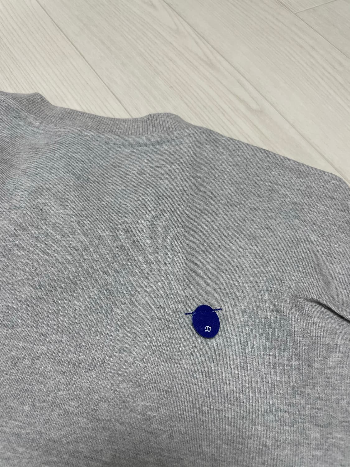 아더에러 베리프 로고 스웨트셔츠 그레이 상품이미지7