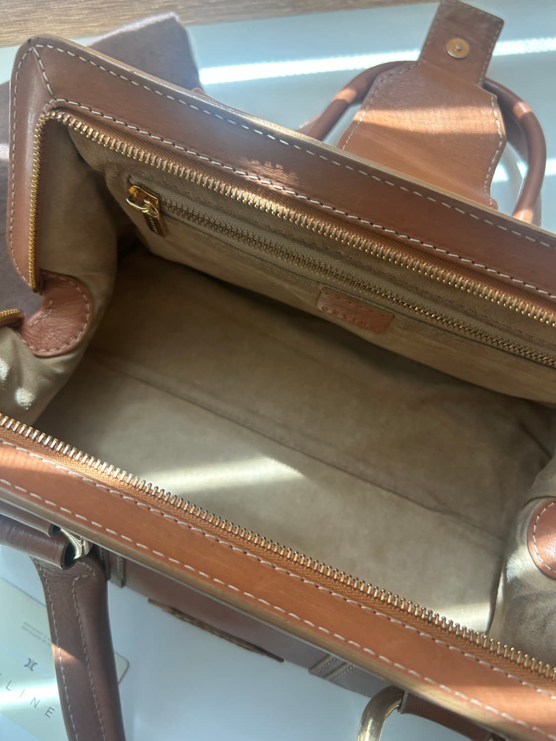 재입고‼️🤎)) 셀린느 빈티지 브라운 레더 패드락 토트백 상품이미지5