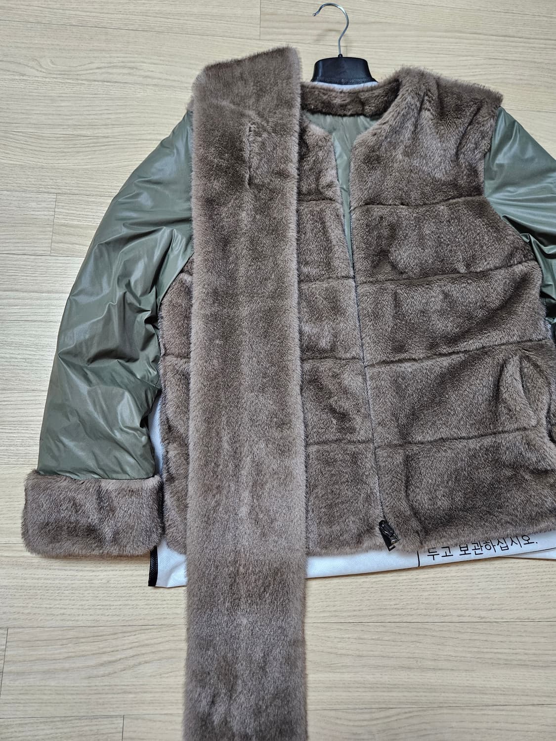 셀렙샵에디션의 FAUX밍크 헝가리구스다운 카키 상품이미지3