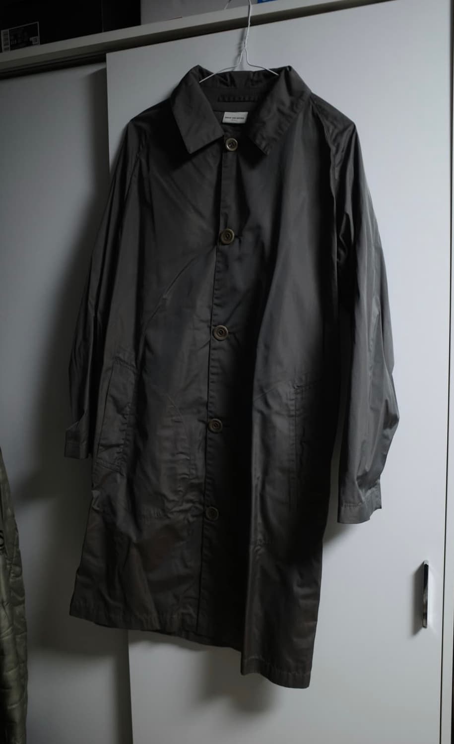 드리스 반 노튼 나일론 코트 상품이미지1