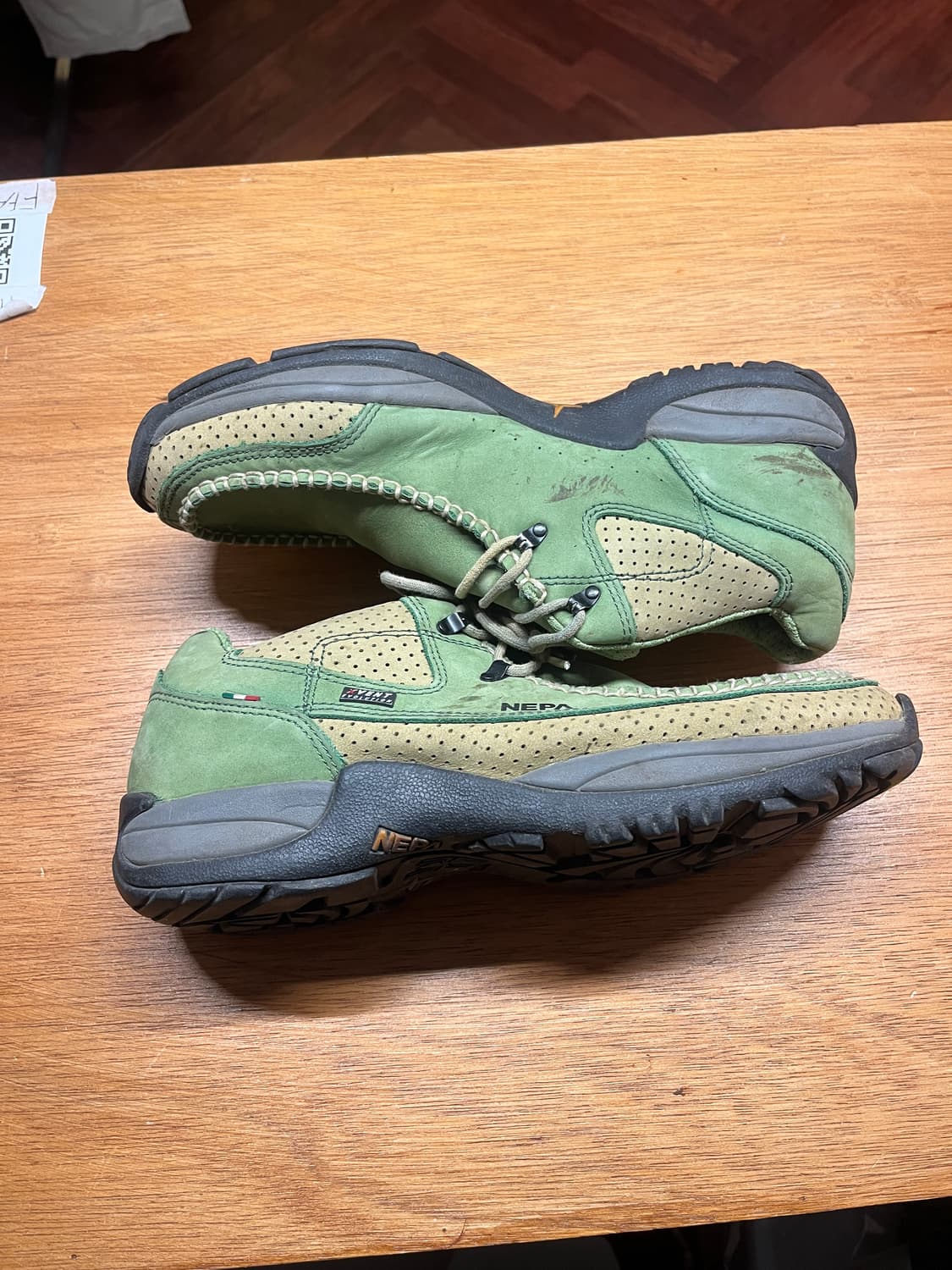 280) 네파 펀칭 스웨이드 로우컷 트레킹 슈즈 상품이미지3