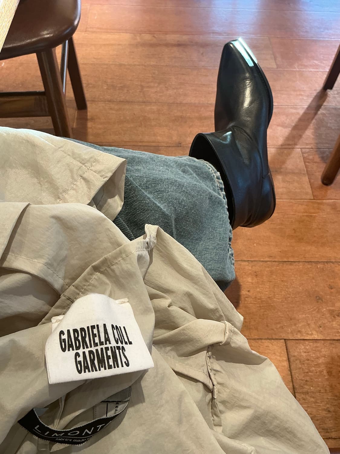 얀얀 반 에쉐 + 메이덴스 상품이미지1