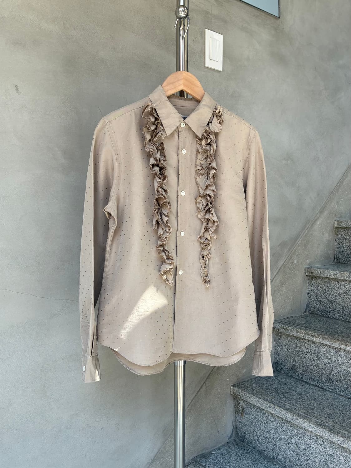 꼼데가르송 robe de chambre 도트 프릴 셔츠 상품이미지1