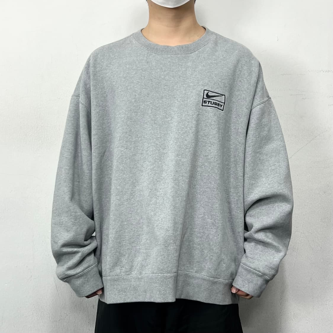 나이키 x 스투시 NRG 플리스 크루넥 맨투맨 그레이 상품이미지1