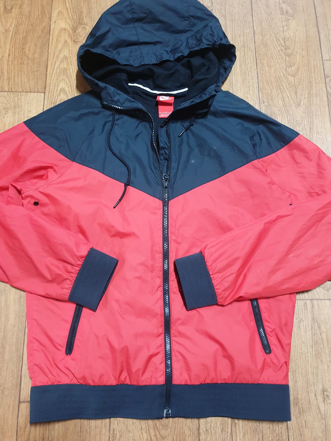 1151 나이키 운동복 바람막이 95 사이즈입니다 상품이미지2