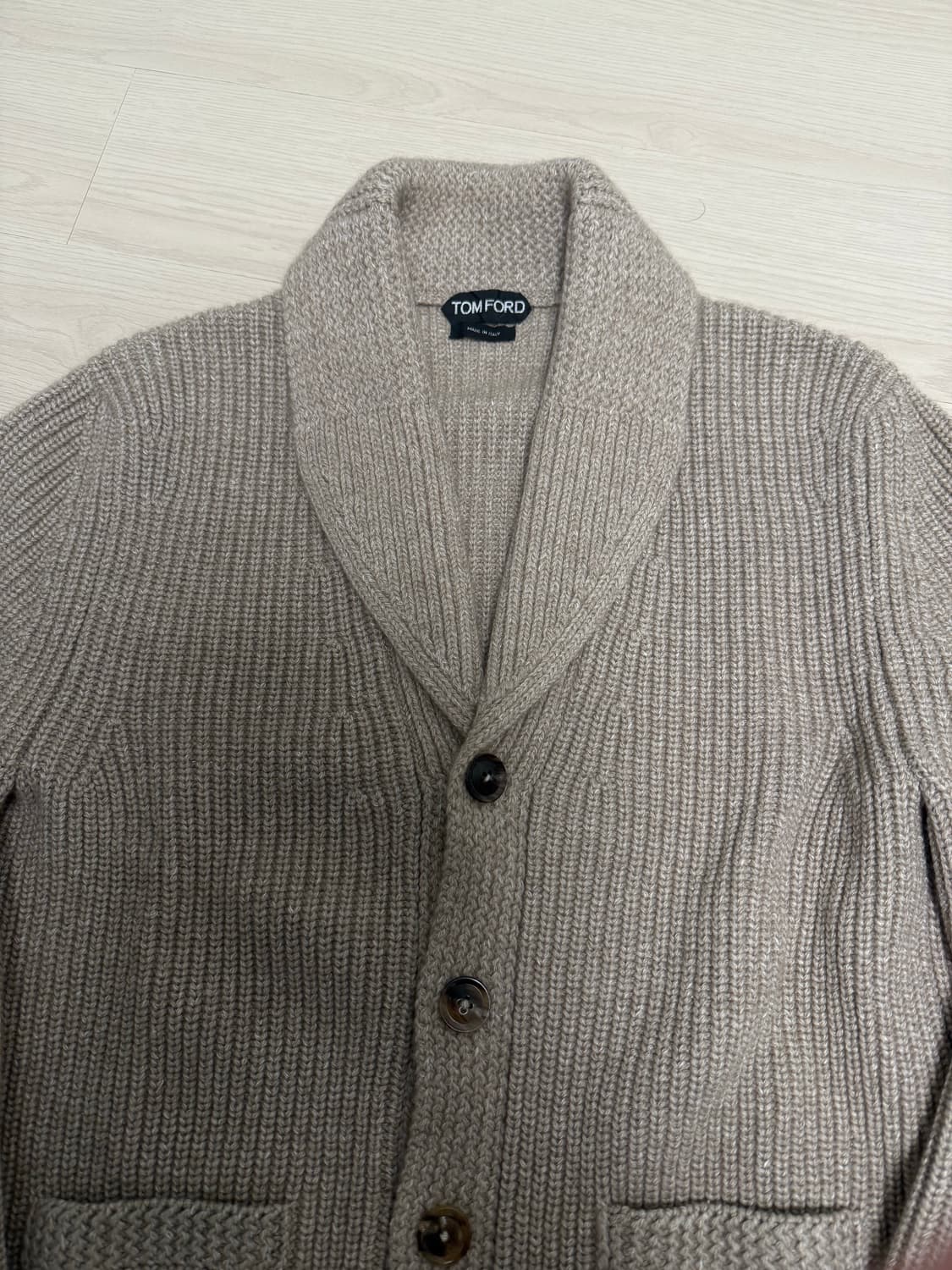 톰포드 캐시미어 숄카라 가디건 48사이즈 새상품급 상품이미지3