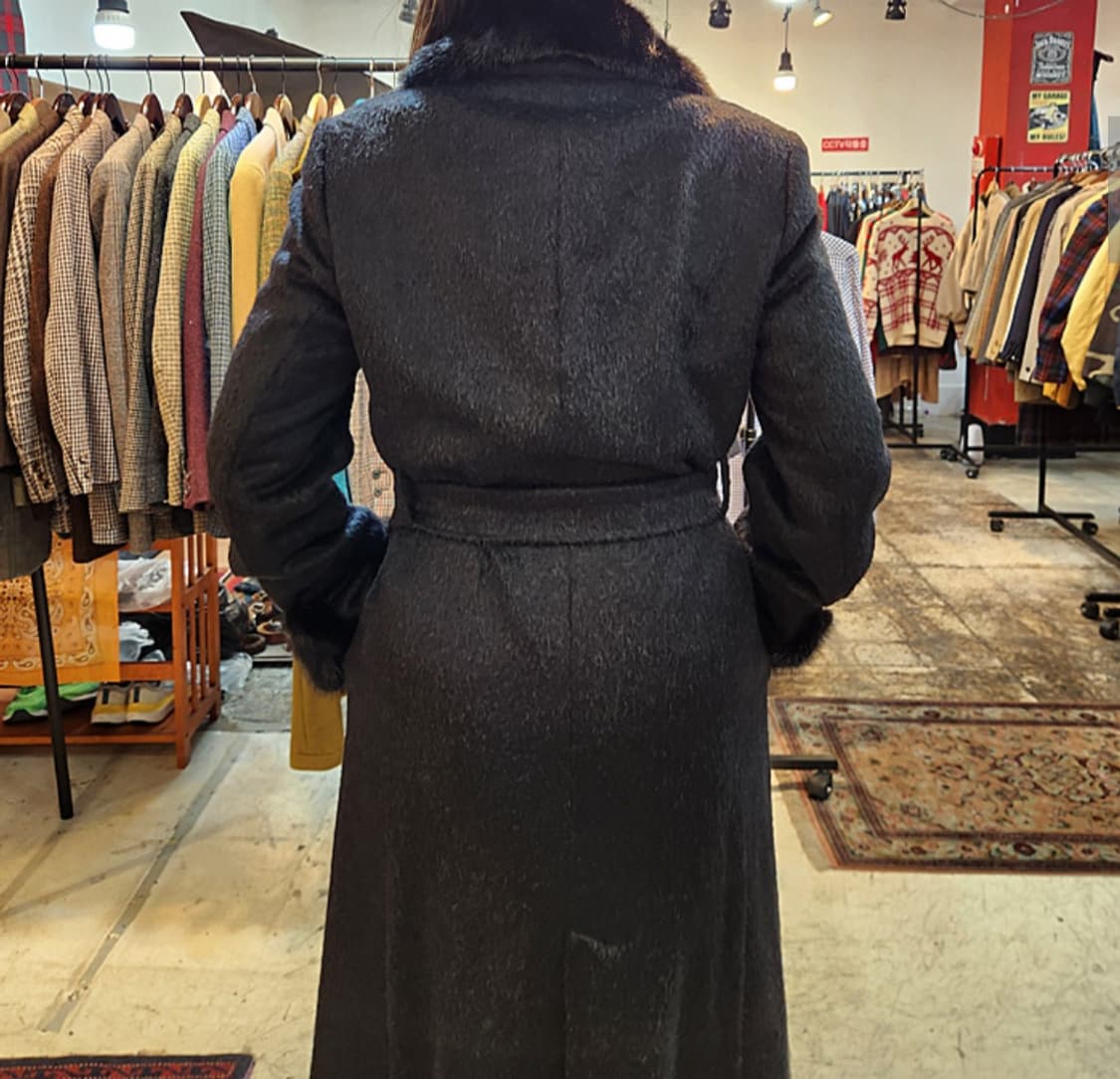 DElBA milano 알파카 울 블렌드 리얼 밍크 퍼 블랙 롱 코트 상품이미지3