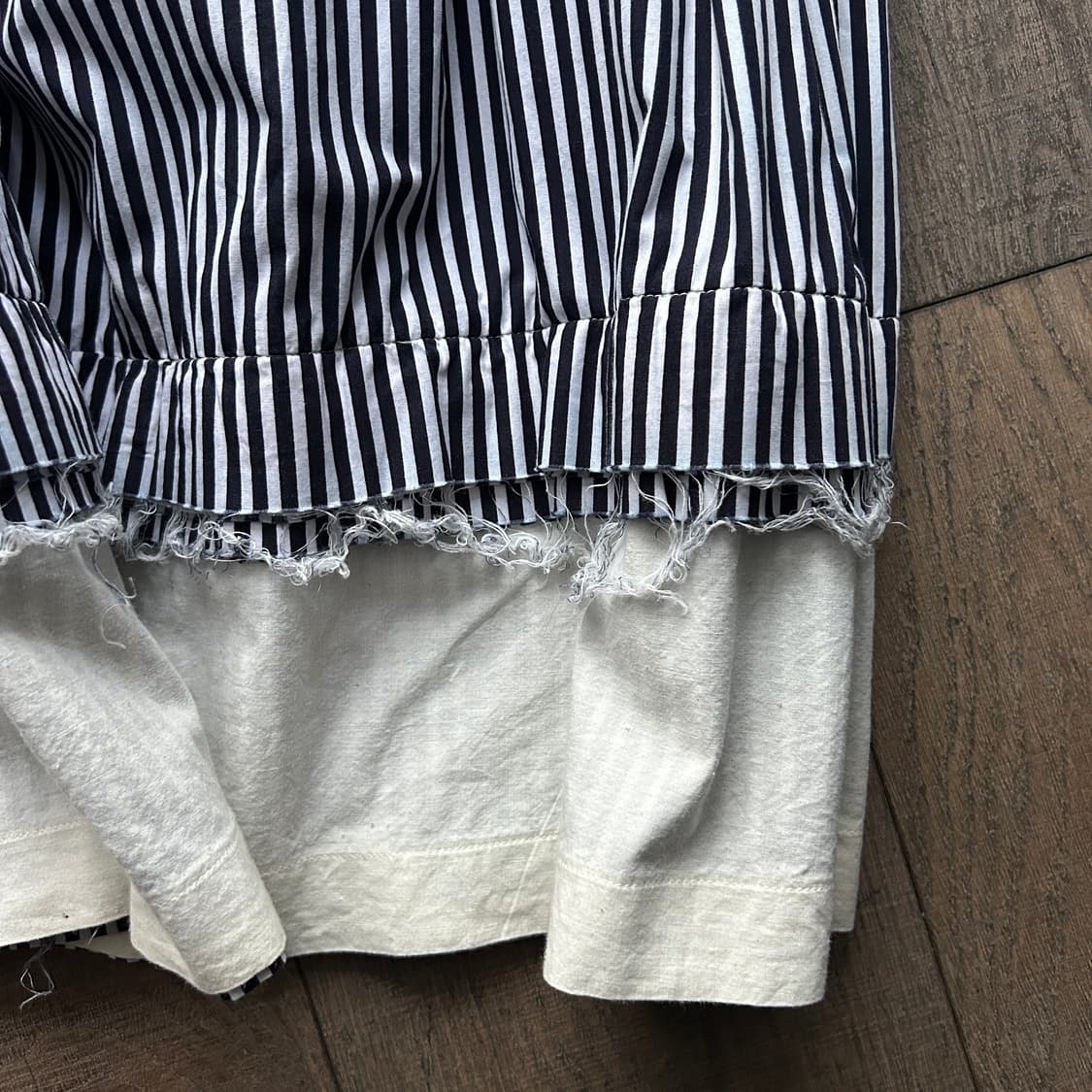 Flower Motif Docking Distressed Skirt 상품이미지6