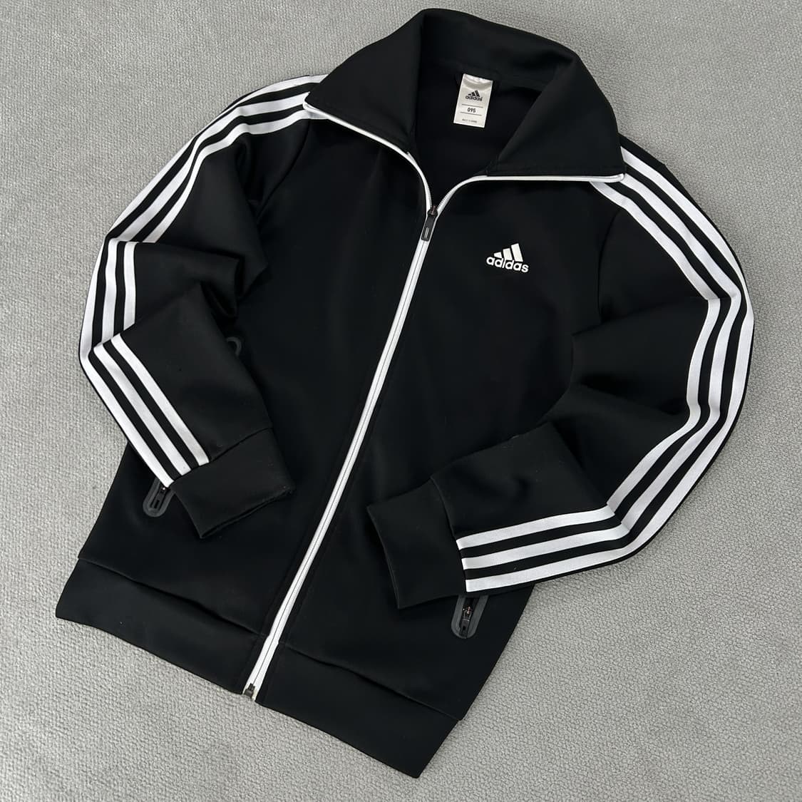아디다스 블랙 3선 트랙탑 95 사이즈 상품이미지1