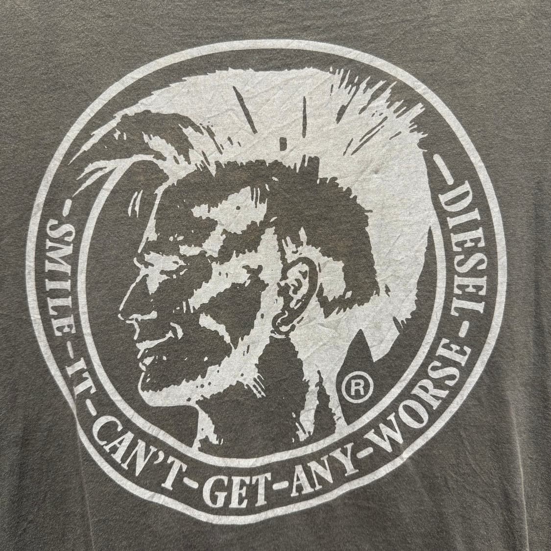 디젤 모히칸 헤드 그래픽 프린트 반팔 티셔츠 빈티지 로고 디테일 그레이 상품이미지6