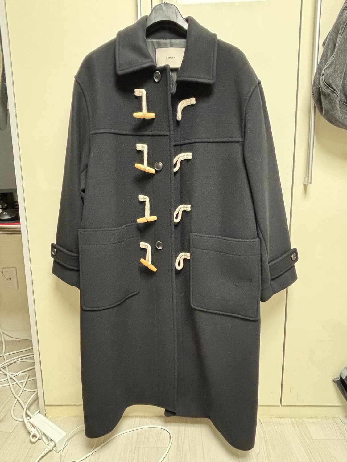 키뮤어 WOOL 80 울 세미오버핏 더플 코트_블랙 상품이미지1