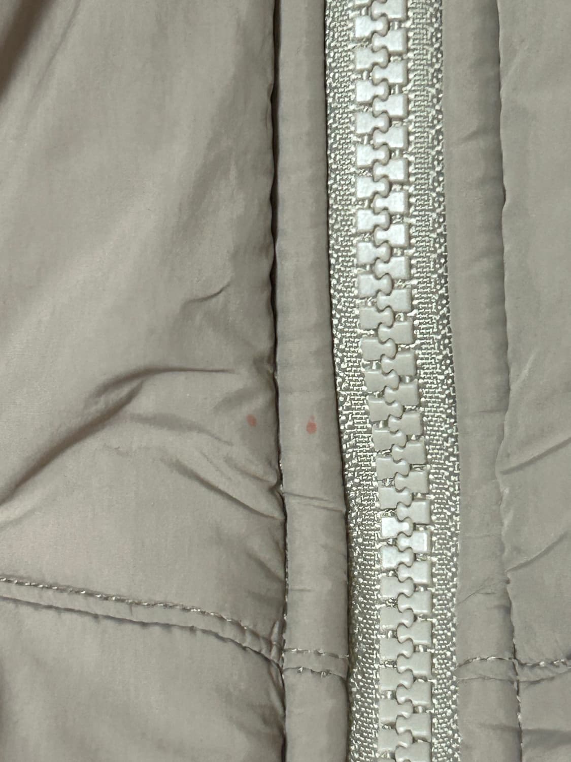 미스치프 롬버스 팀 다운 자켓 (베이지,L사이즈) 상품이미지4