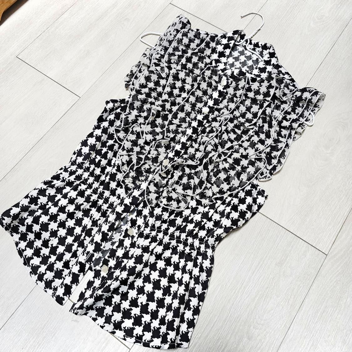 일본빈티지) y2k 갸루걸 갸루패션 프릴 민소매 셔츠 (착샷O) 상품이미지1