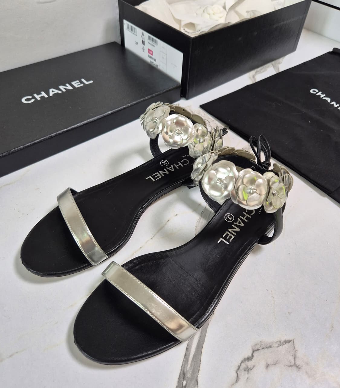 (정품) 샤넬 까멜리아 샌들 37 상품이미지1