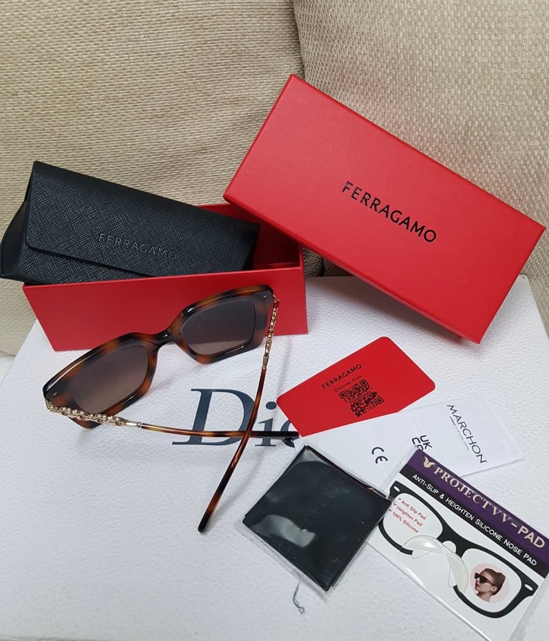 페라가모 선글라스(새상품 풀박스) 상품이미지6