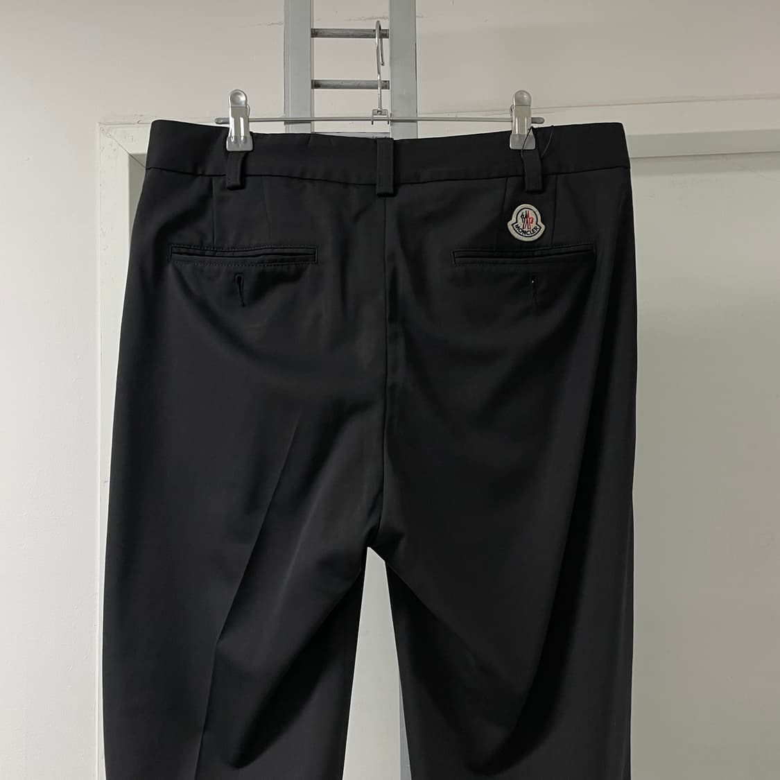 몽클레어 슬랙스 블랙 48 상품이미지2