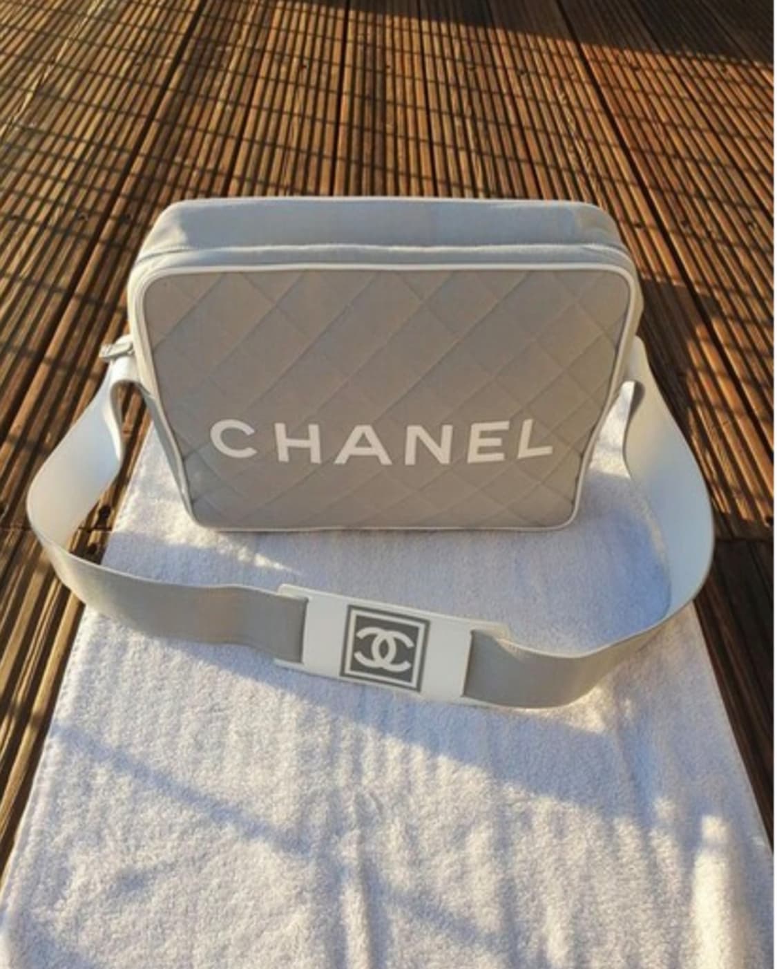 샤넬 스포츠 숄더백 겸 크로스백 상품이미지2