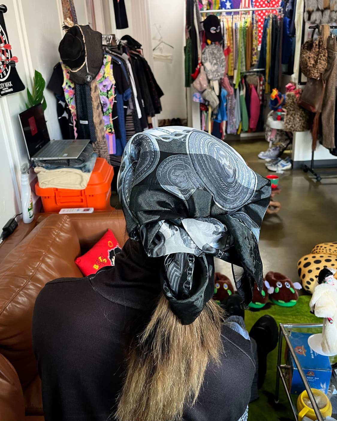 80-90s JPN Vintage Antique Pattern Scarf 상품이미지3