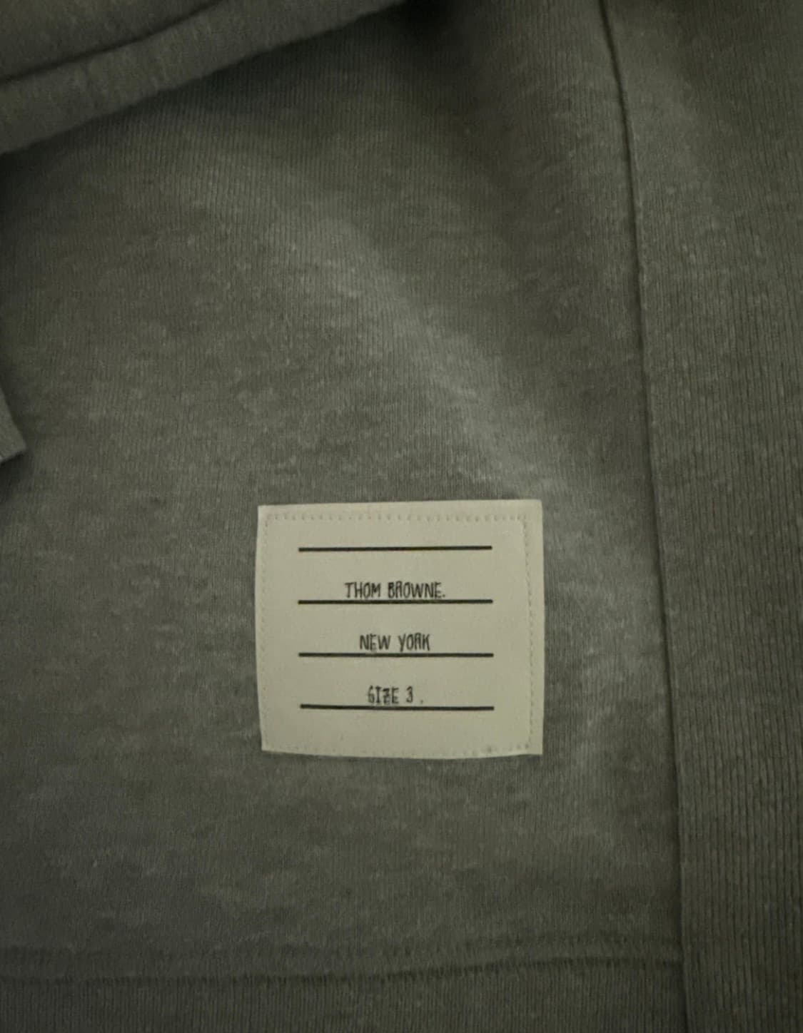 톰브라운 사선 맨투맨 상태 S 상품이미지3