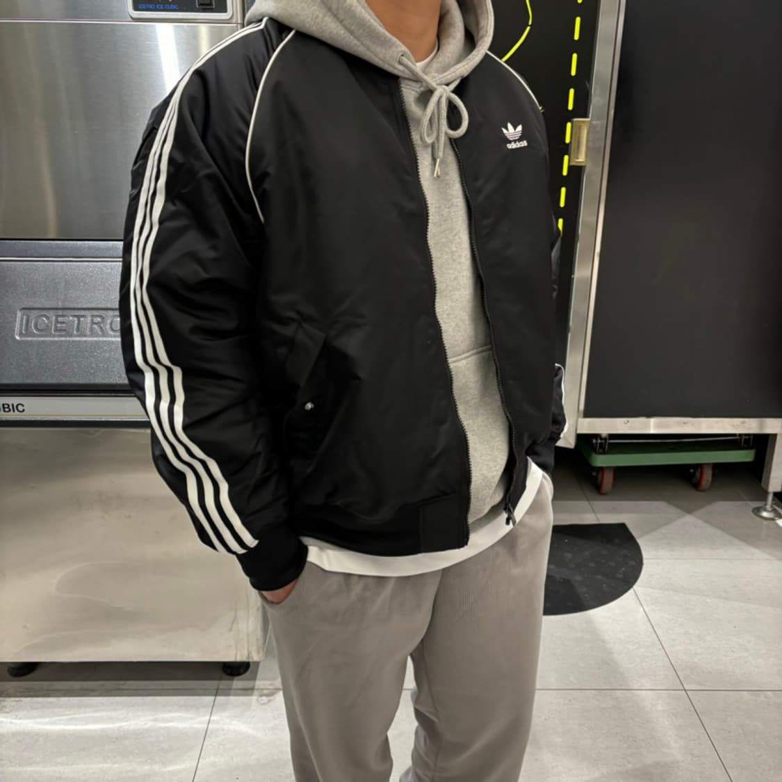 아디다스 오리지널스 퀼티드 슈퍼스타 봄버 자켓 상품이미지5