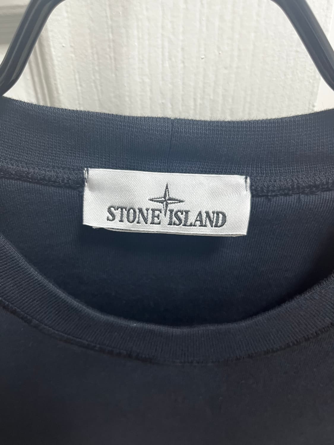 스톤아일랜드 25ss 네이비 블루 맨투맨 상품이미지2
