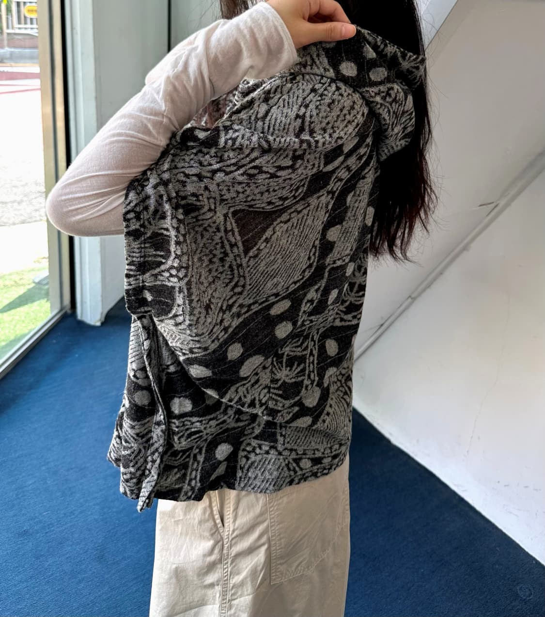 Hooded design wide cape parker 상품이미지4