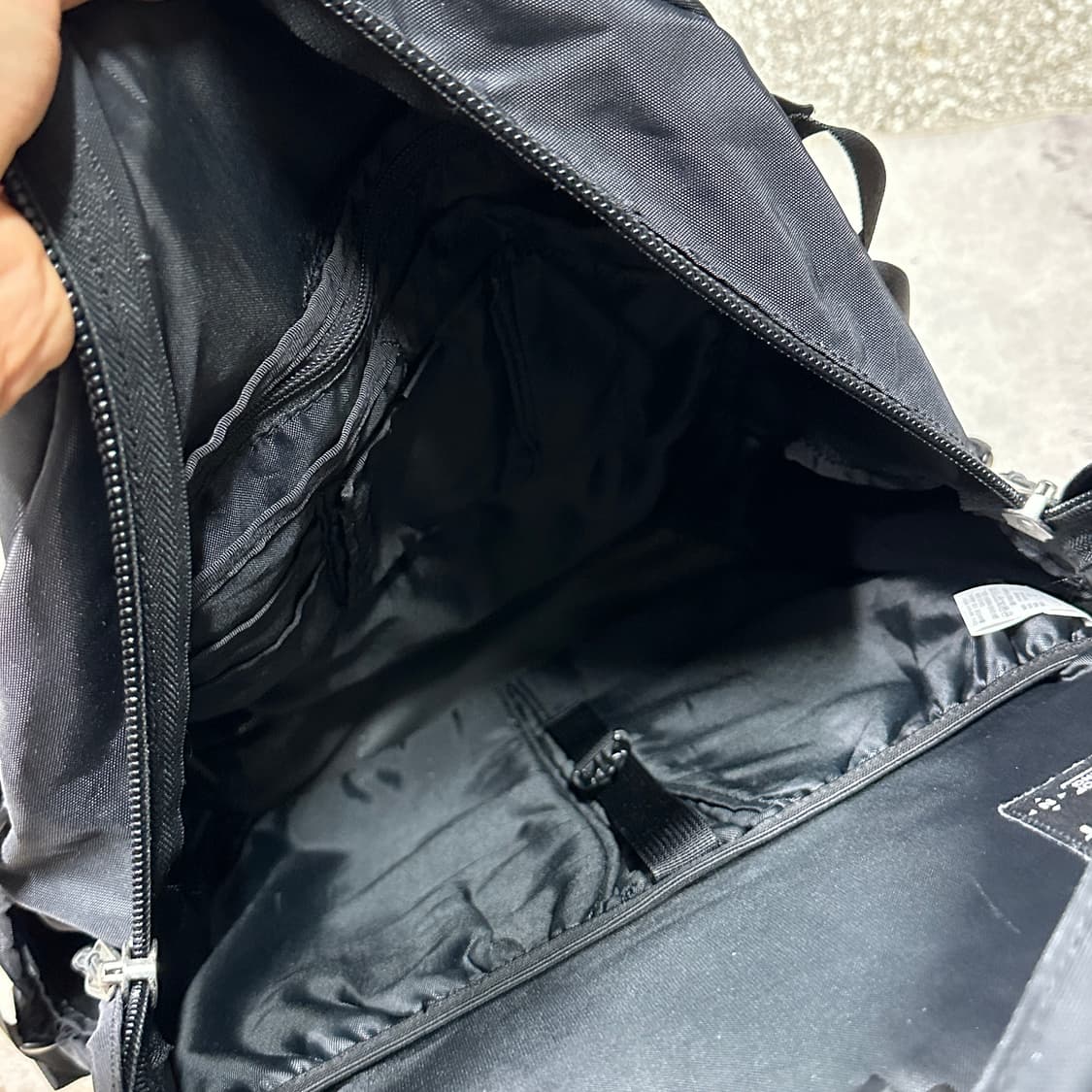 노페 빅샷 블랙 백팩 30L 상품이미지5