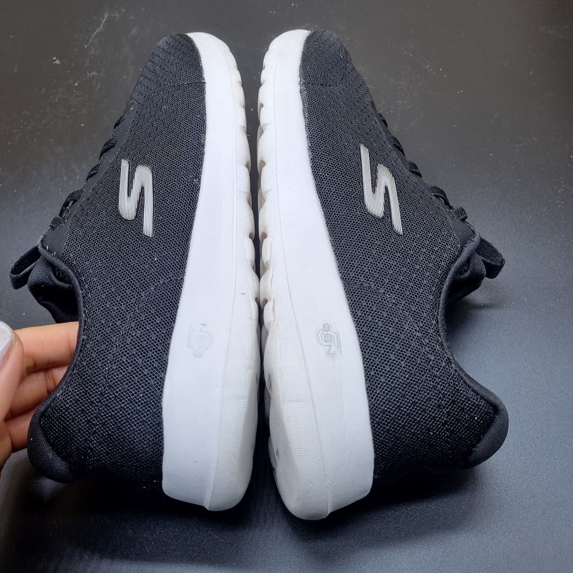 스케쳐스 메쉬 번지 여성운동화235  상품이미지5