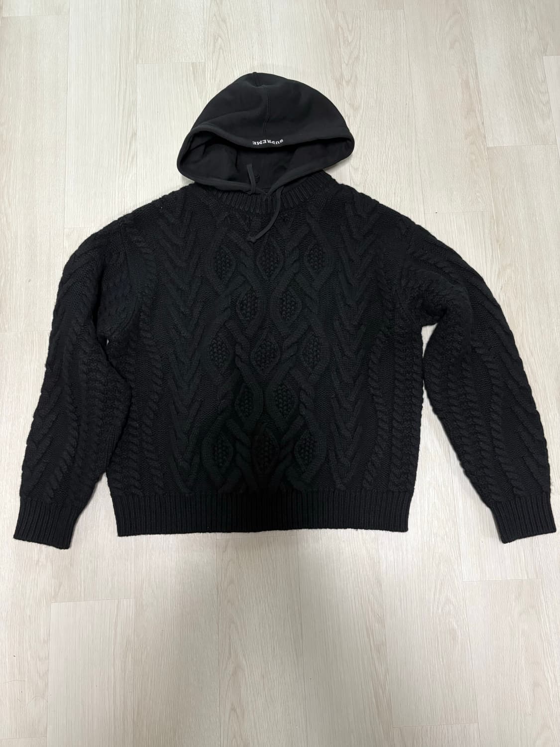 슈프림 케이블니트후드 블랙 s 25fw 새상품 상품이미지1