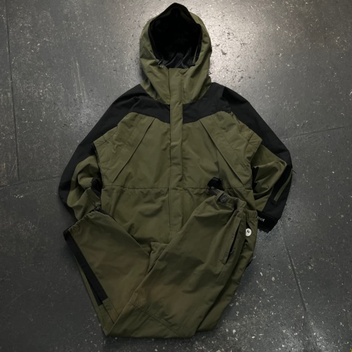 100 마모트 X 유니폼브릿지 마운틴 자켓 셋업 상품이미지1