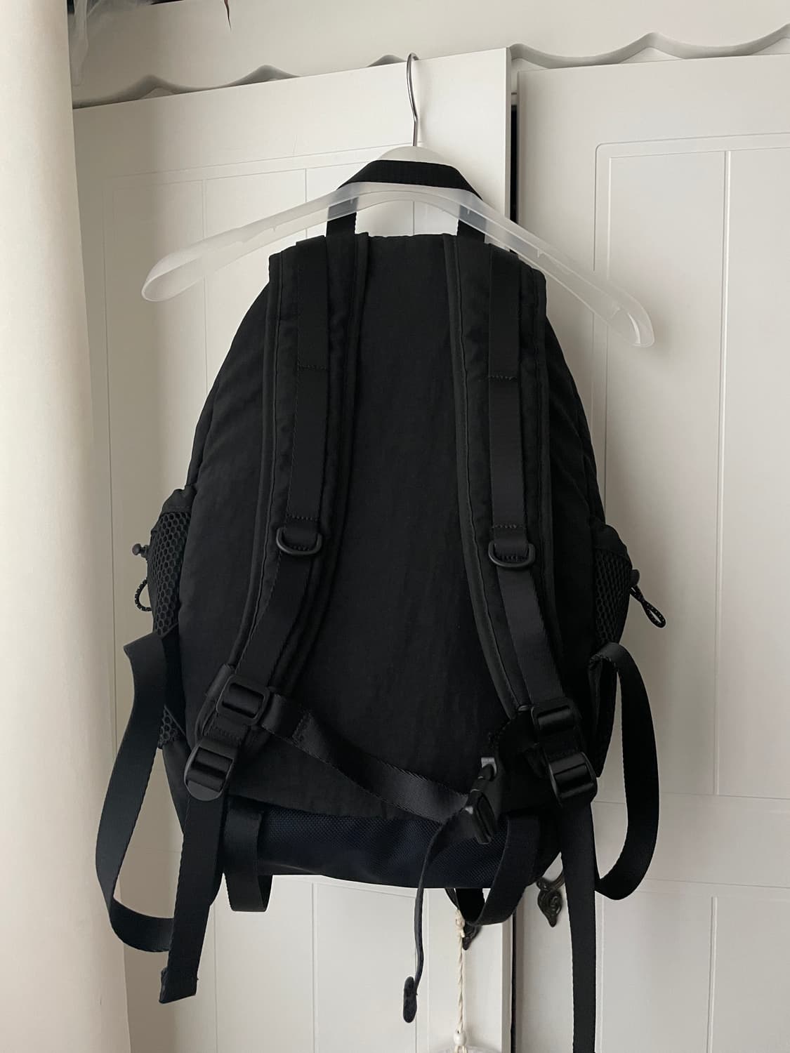 마뗑킴 스트링 유틸리티 백팩 카키 상품이미지3