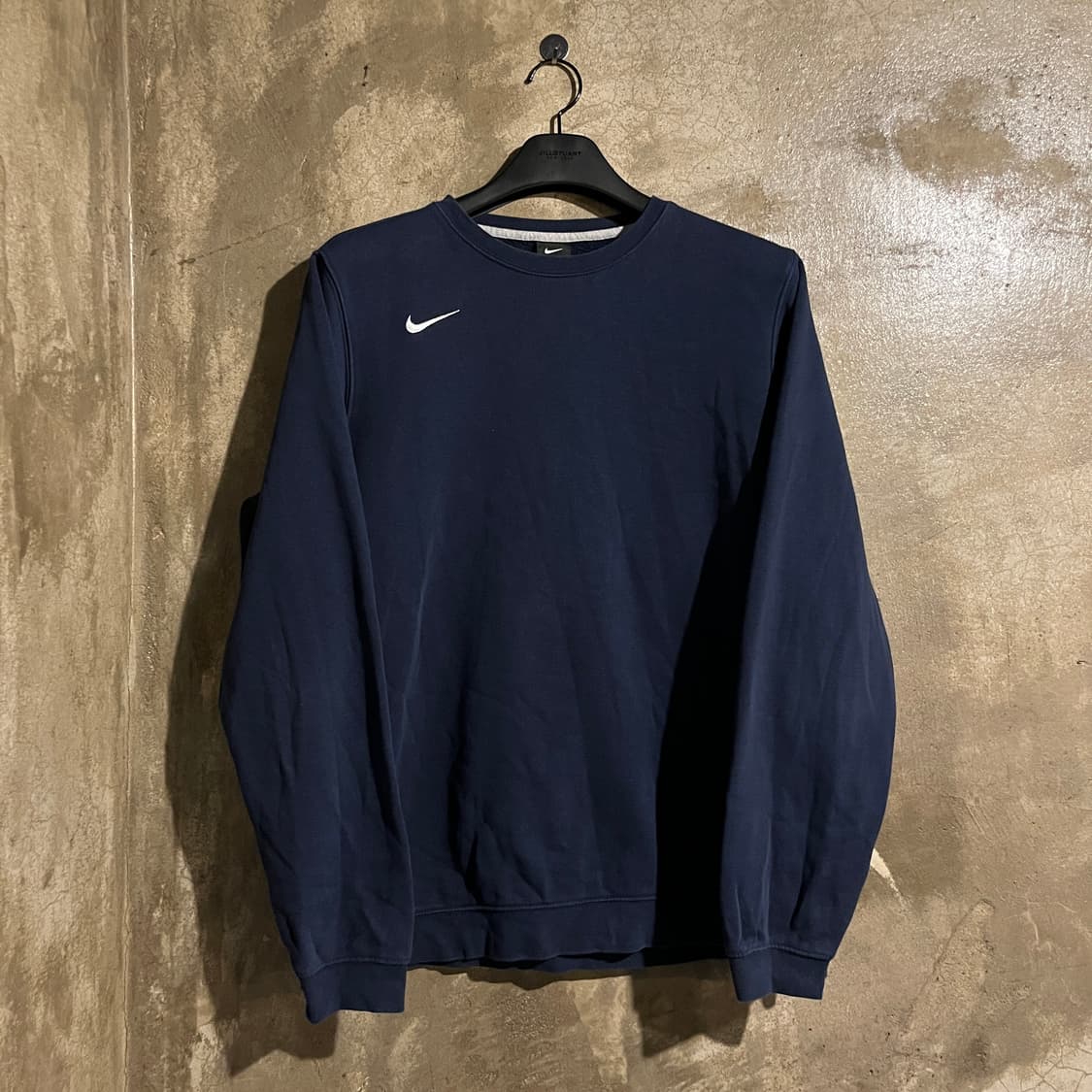 나이키 맨투맨 네이비 상품이미지1