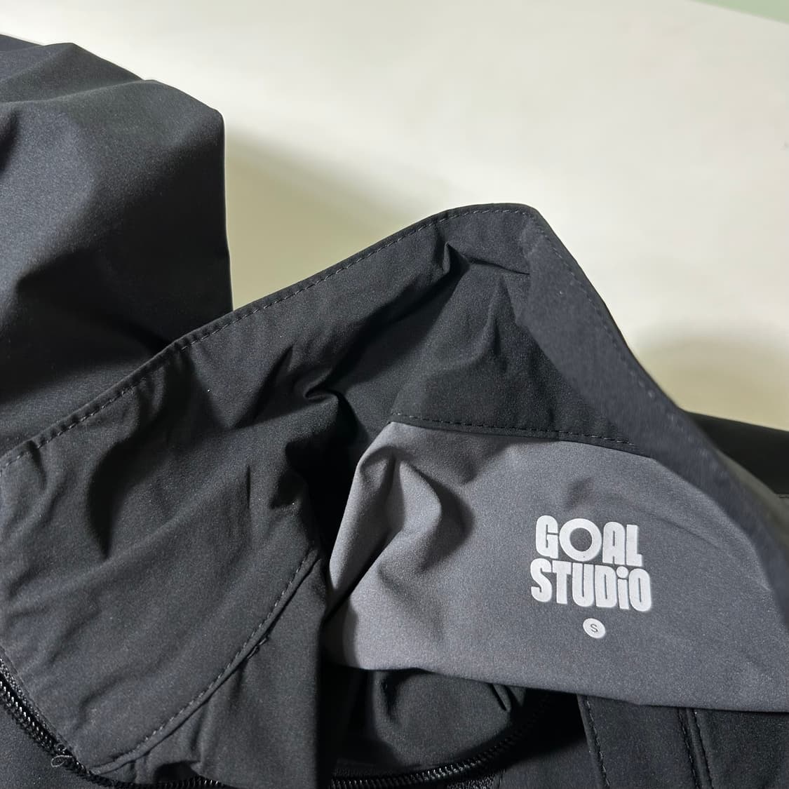 우먼S-M 골스튜디오 오버핏 블랙 크롭 바람막이 자켓 상품이미지5