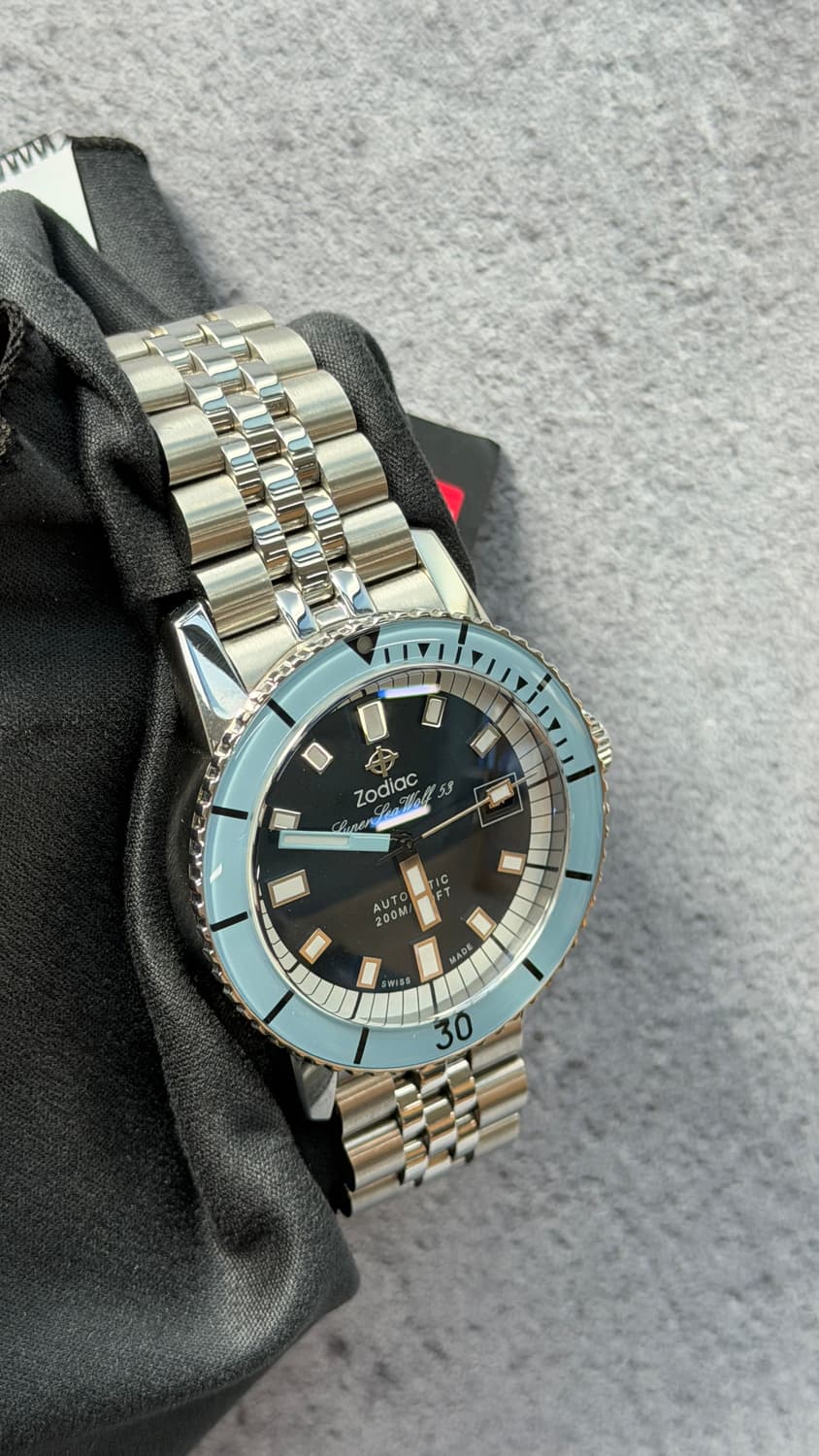 조디악 슈퍼씨울프 스카이블루 시계 판매합니다. 상품이미지2