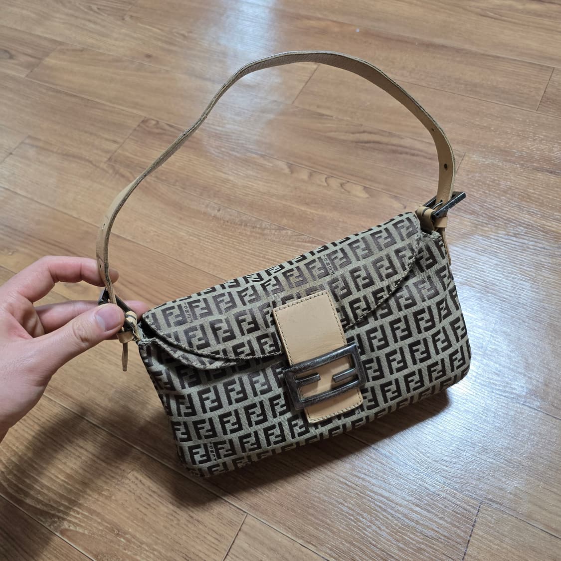 펜디 가방 바게트백 숄더백 상품이미지2