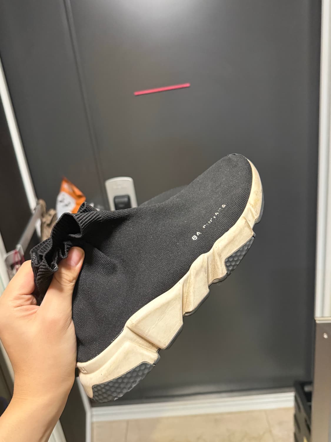 발렌시아가 스피드러너 상품이미지2