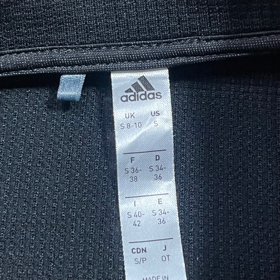 아디다스 삼각로고 블랙 집업져지 여성S 상품이미지4