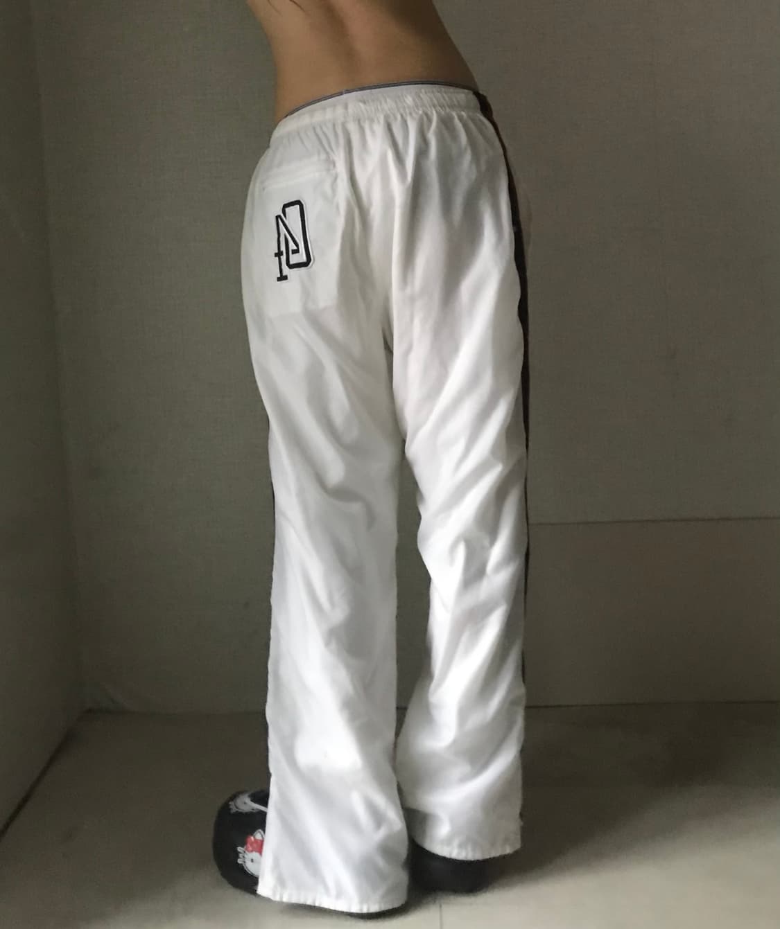나이키 00s 와이드핏 화이트 트레이닝 팬츠 상품이미지4
