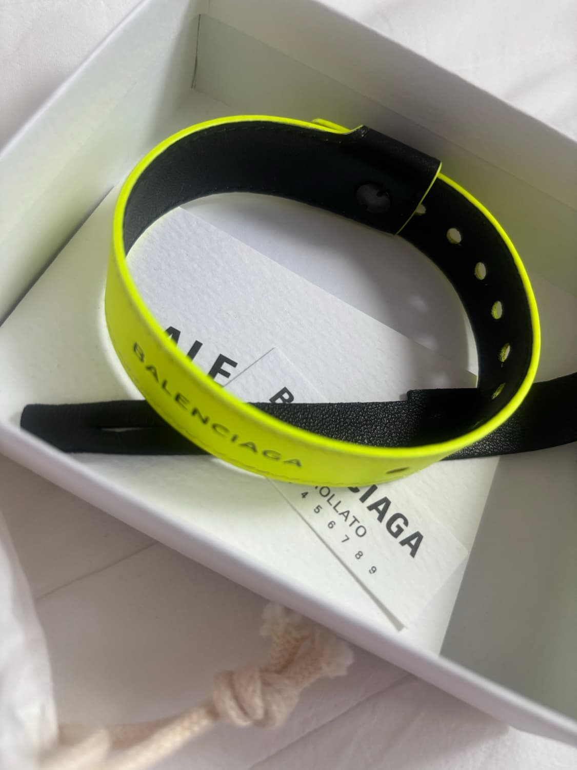 발렌시아가 로고 가죽 팔찌 상품이미지3