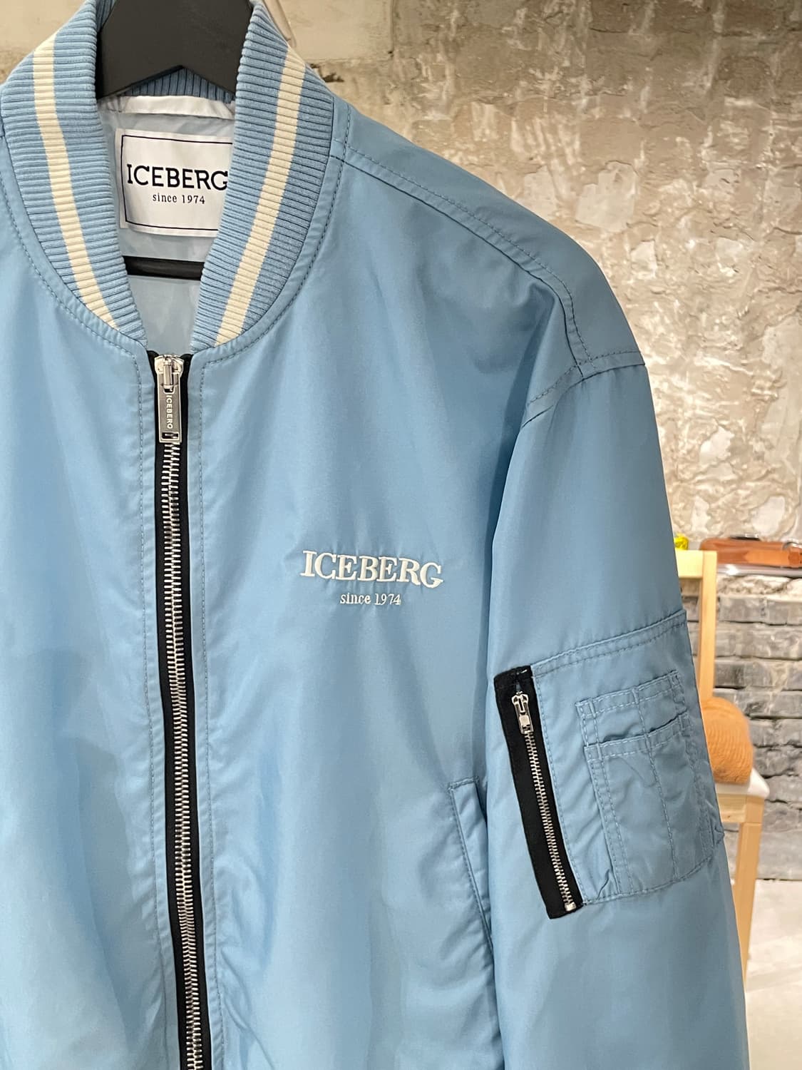 아이스버그 스카이 블루 유틸리티 봄버 자켓 상품이미지3