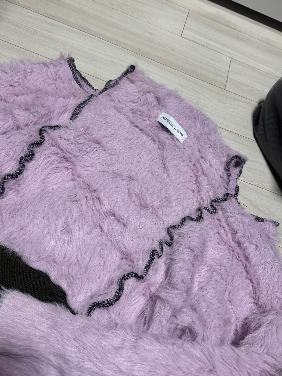 더미스테리어스호텔 빈티지 복실 퍼니트 커스텀니트 상품이미지3