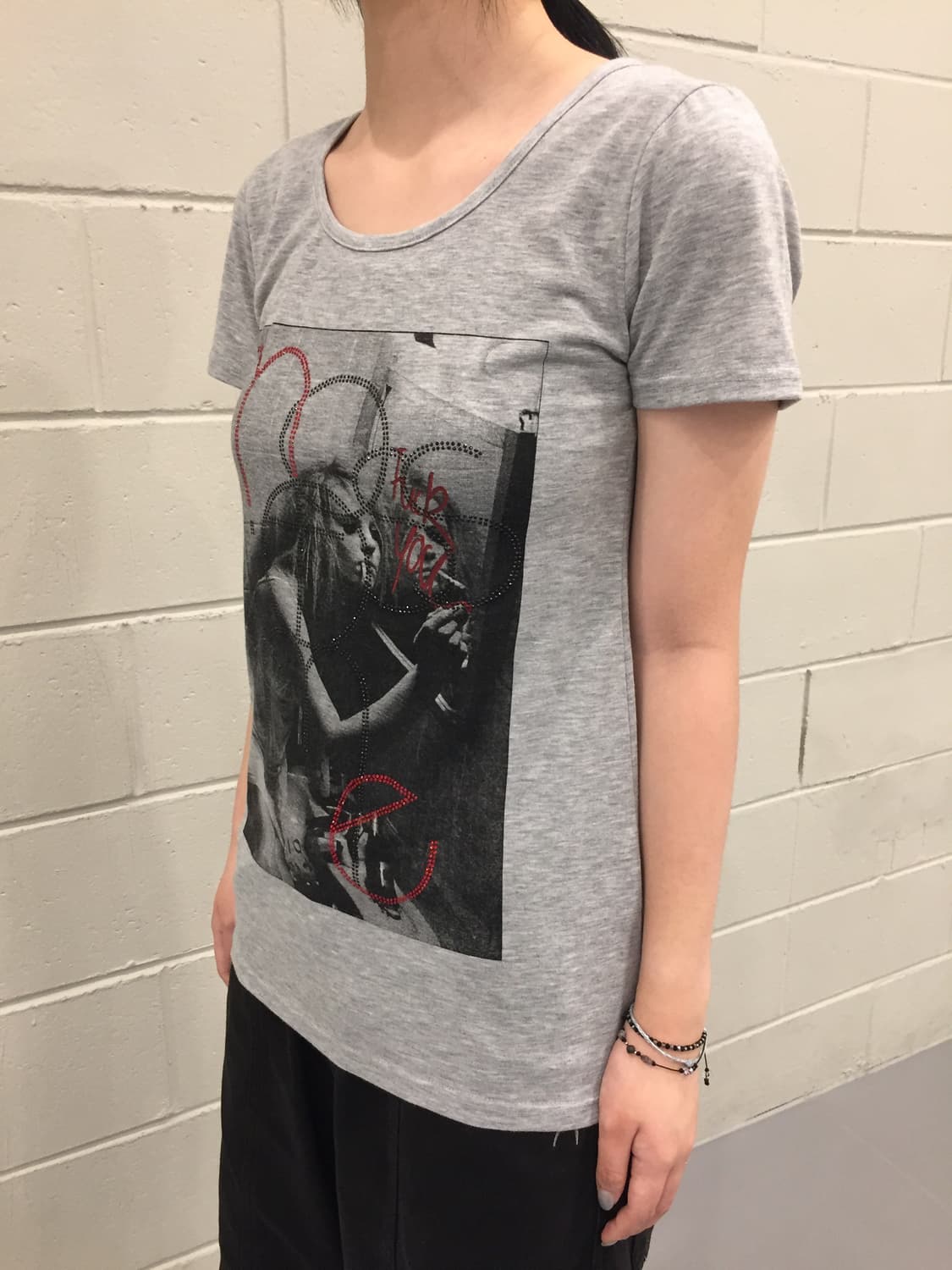 Shake Shake Graphic Print T-Shirt  상품이미지5