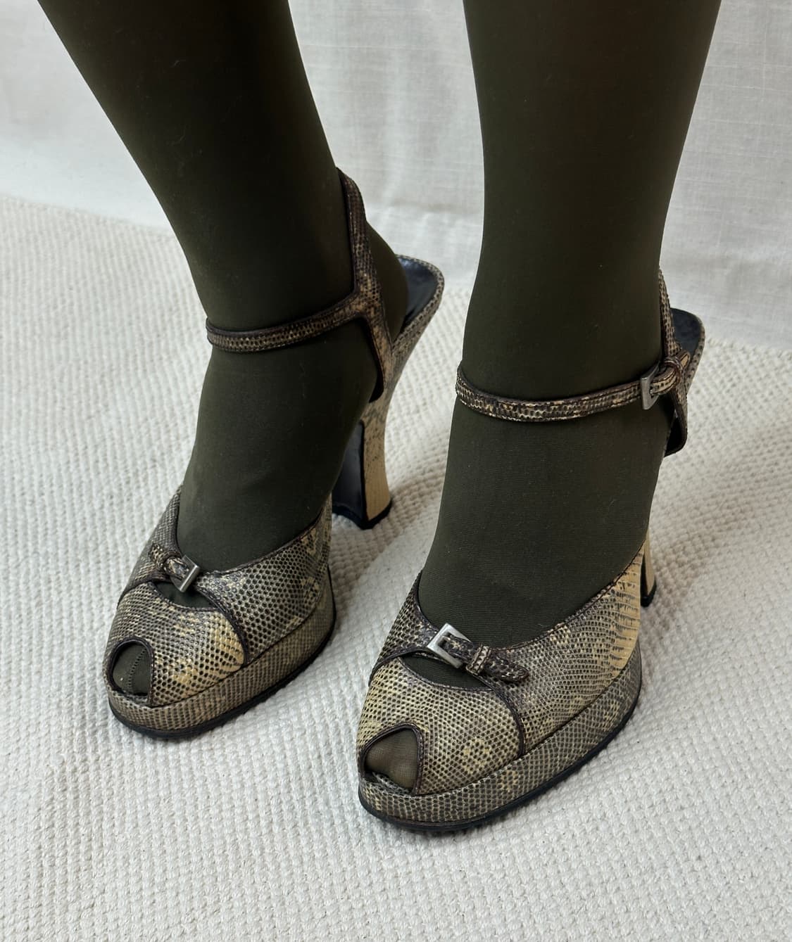 프라다 뱀피 힐 235 상품이미지8